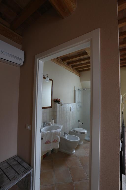 Villa Marietta Country House - Marche Montemaggiore al Metauro Δωμάτιο φωτογραφία