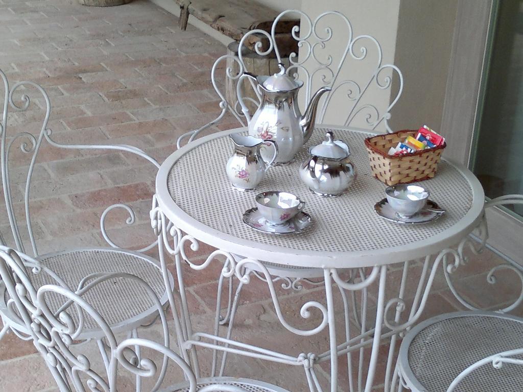 Villa Marietta Country House - Marche Montemaggiore al Metauro Εξωτερικό φωτογραφία